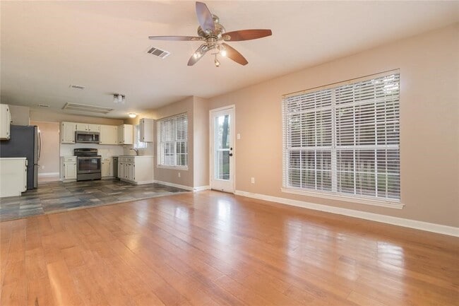Building Photo - 5215 Heathervale Ct Rental