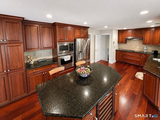 Photo - 11 Twin Cir Dr