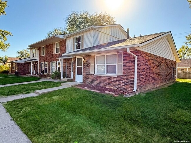 Photo - STERLING COURT APARTMENTS