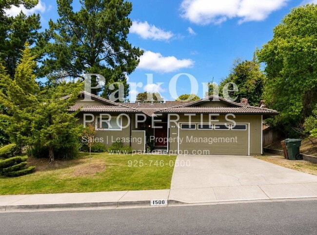 Building Photo - 1500 Fieldcrest Dr