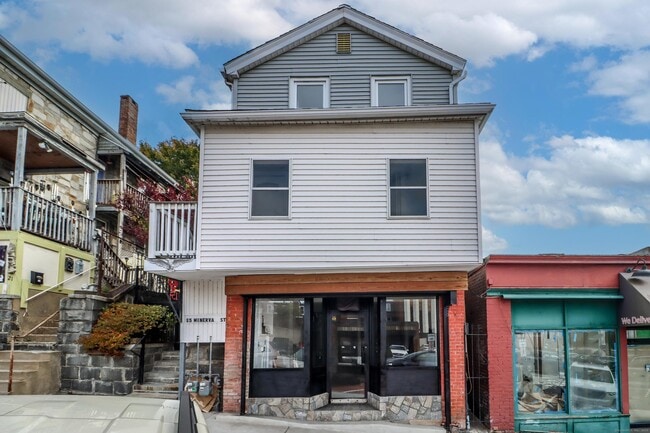 Photo - 15 Minerva St