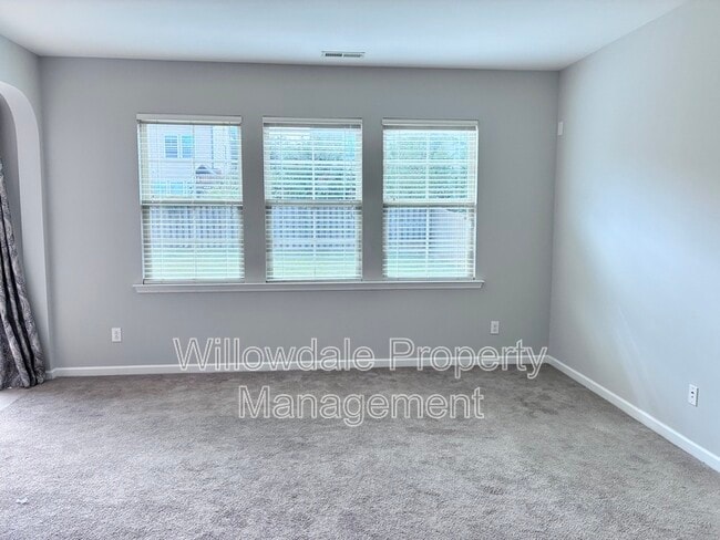 Photo - 2432 Lambton Wood Dr