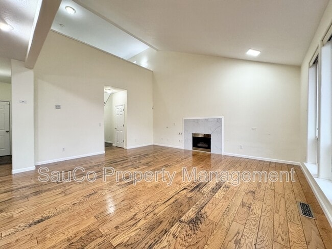 255 NE 74th Ave