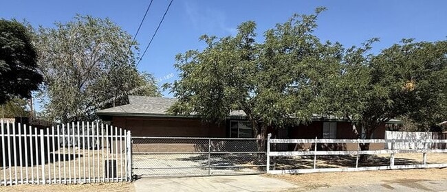 Building Photo - Modern Ranch Home
