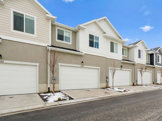 Photo - Private Basement Suite in Bright Co-Ed Townhome in Lehi Exchange! Unit 4 (Basement)