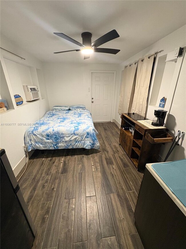 Photo - 2315 Cleveland St Unit 0