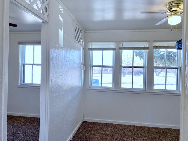 Photo - 3 bedroom, 1 bath furnished or unfurnished Unit 1011 W 6th