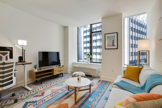 Building Photo - 10 Hanover Square Rental