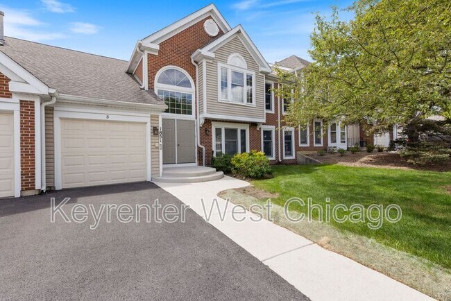 Building Photo - 1851 Fox Run Dr