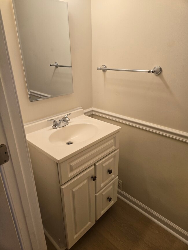 Photo - 842 Washington Blvd