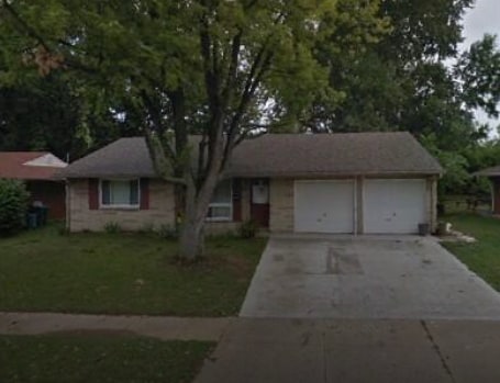 Photo - 140 Maple Dr