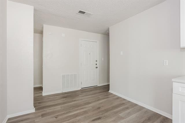 Photo - 5037 Collingwood Dr