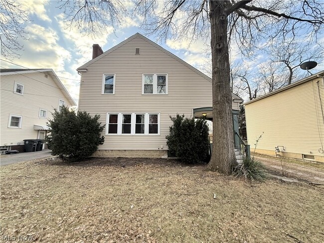 Photo - 837 Eastland Ave