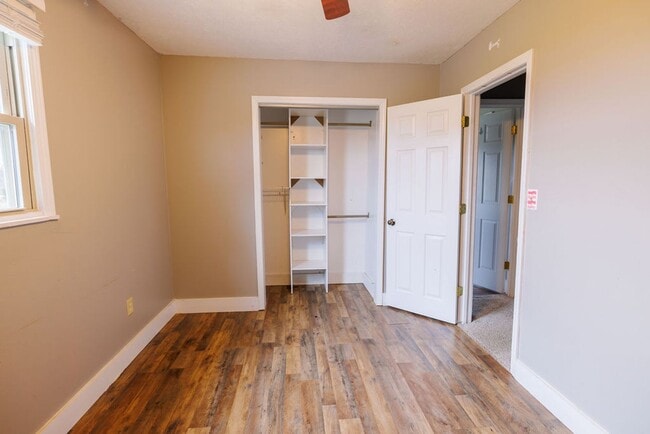 Photo - Quiet 3 Bedroom Home with Detached Garage