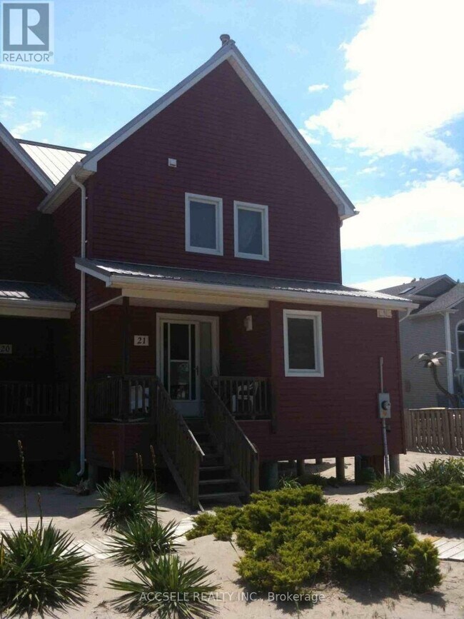 Photo - 374 Edith Cavell Blvd