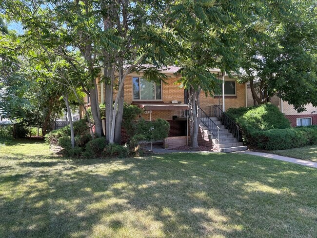 Photo - 2611 S Logan St Unidad 2611