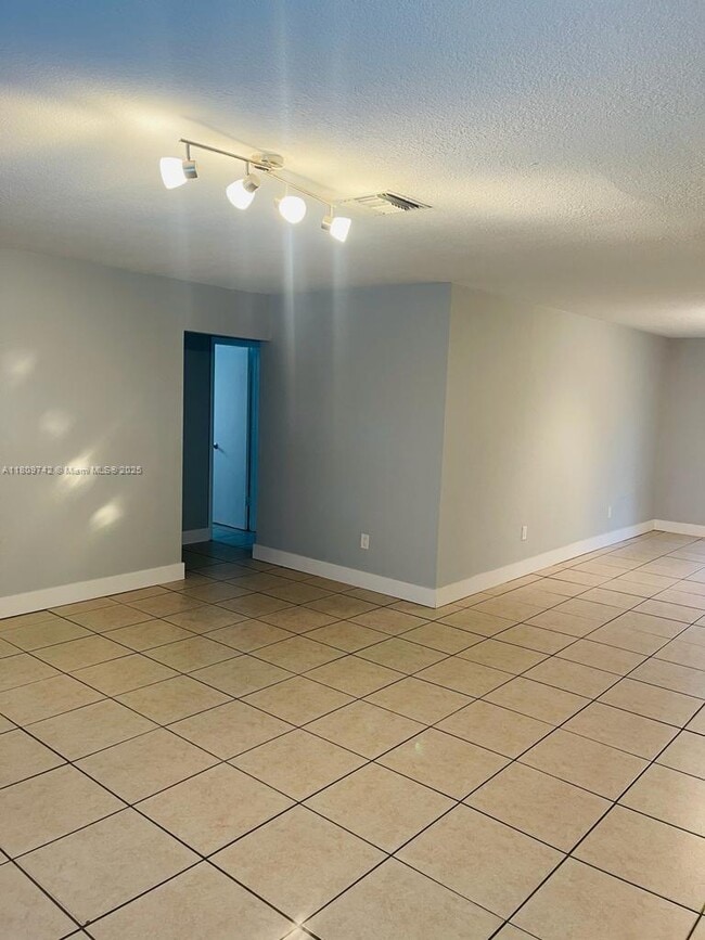 Photo - 3409 SW 64th Ave House