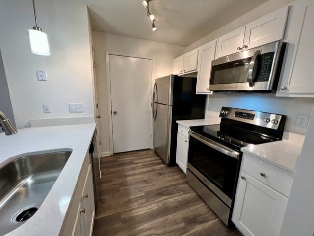 Photo - 20 Hamiltons Harbor Dr