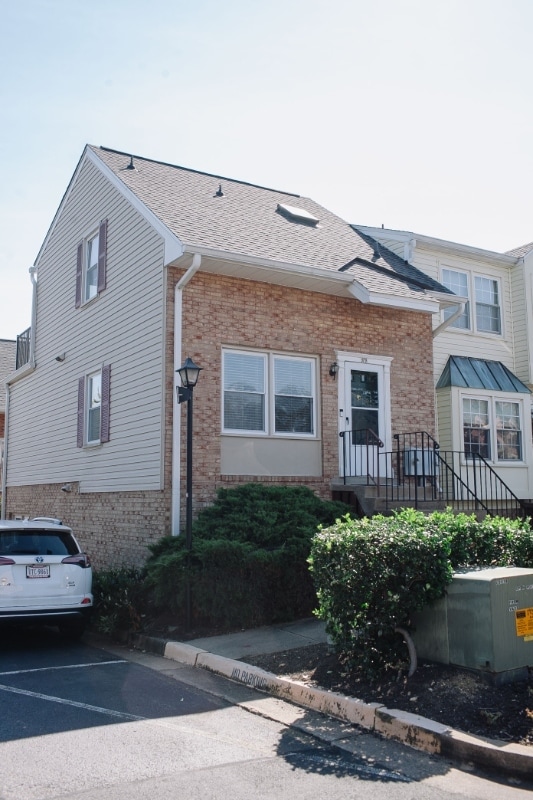 Building Photo - 92 N Bedford St