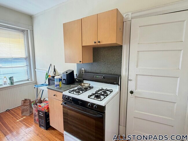 Photo - 100 Linden St Unit 9