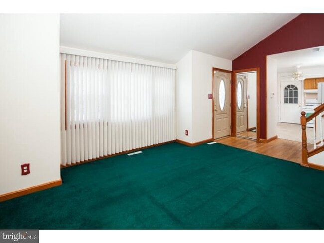 Photo - 225 Brennen Dr