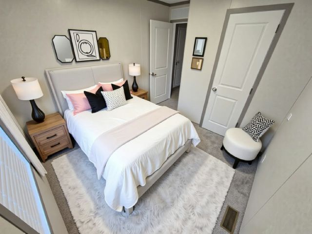 Photo - 11204 5th St NE