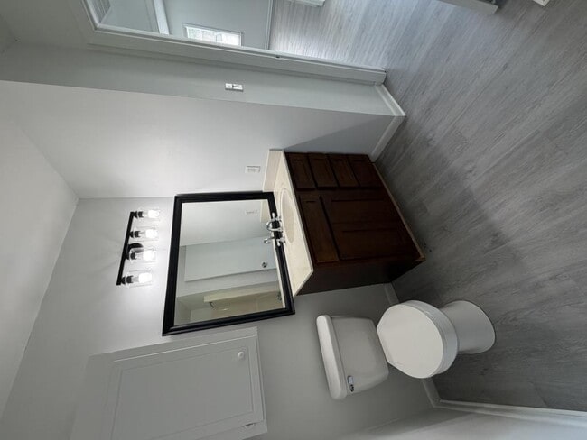Photo - 14 Wedgefield Dr