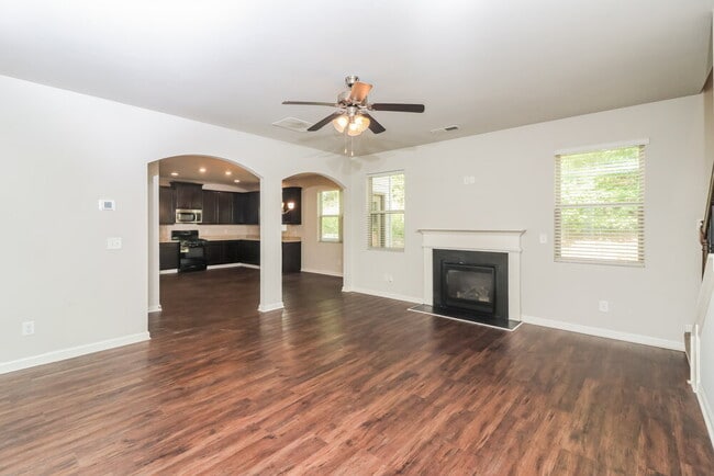 Photo - 176 Randy Way