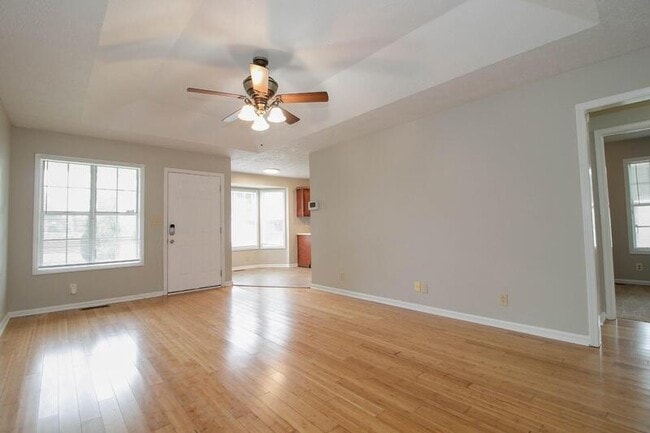 Photo - 700 Princeton Cir