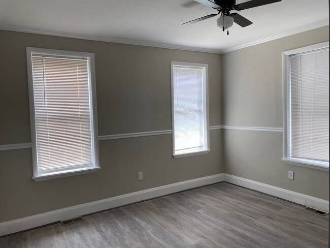 Photo - 3419 Mondawmin Ave