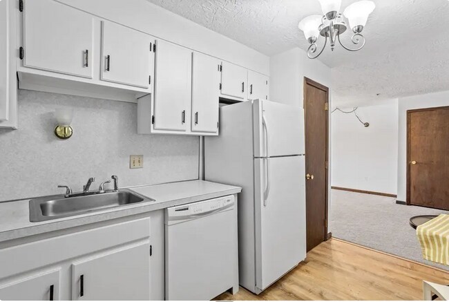 Photo - 276 Codman Hill Rd Unit 33