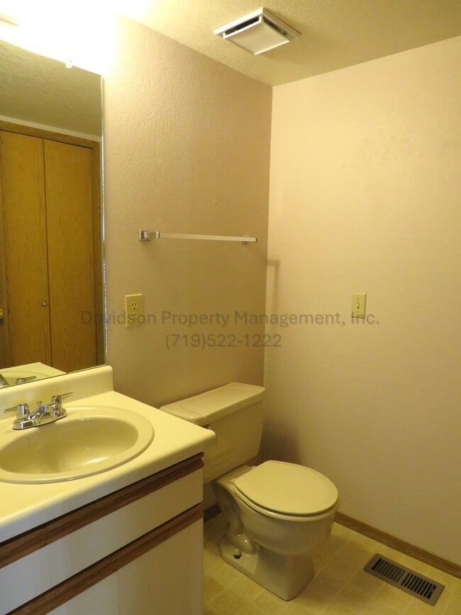 Photo - 8013 Lexington Park Dr