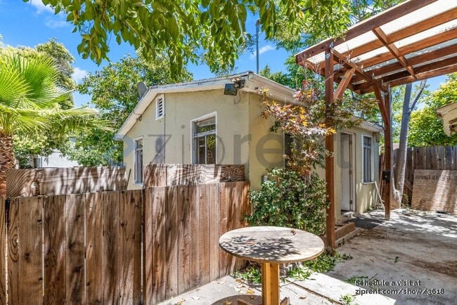Photo - 436 N 7th St Casa