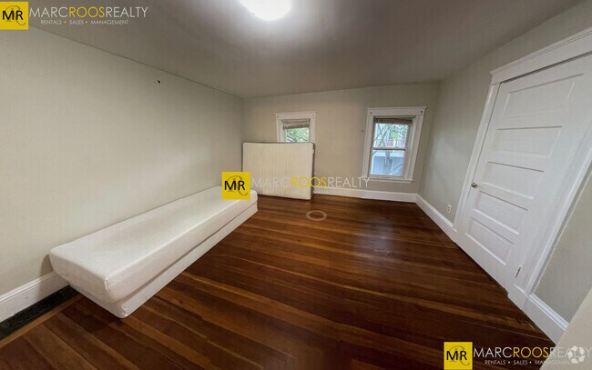 Building Photo - 86 Bromfield Rd Unit 2 Rental