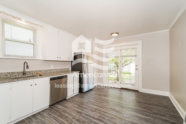 Photo - 2635 2nd St NW