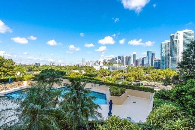 Building Photo - 2475 Brickell Ave Unit 703