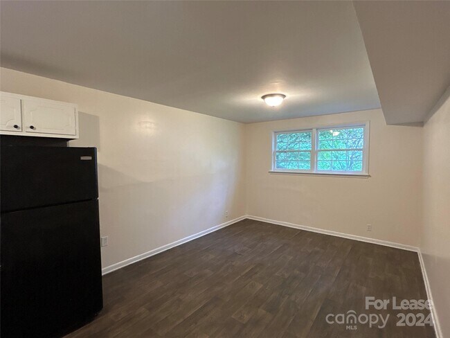 Photo - 137 Sleepy Hollow Rd