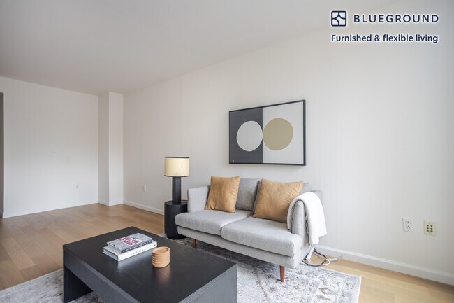 180 W 20th St Unit SI FL9-ID2243