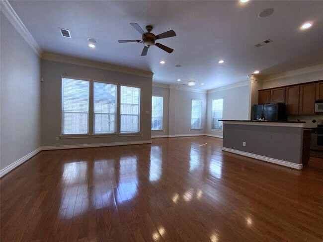 Photo - 2607 Cheshire Oaks Dr