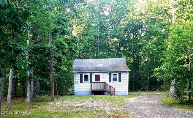 Building Photo - 247 Cassville Rd Rental