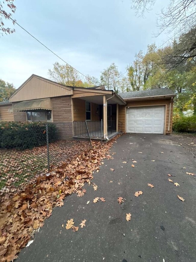 Photo - 247 Fairmont Ave