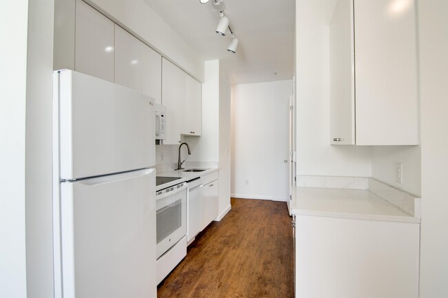 Building Photo - 253 Academy St Unit 501 Rental