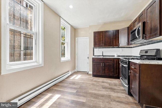 Photo - 3114 Custer St