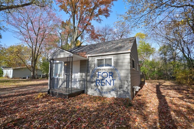 Photo - 2429 Lincoln Manor Dr