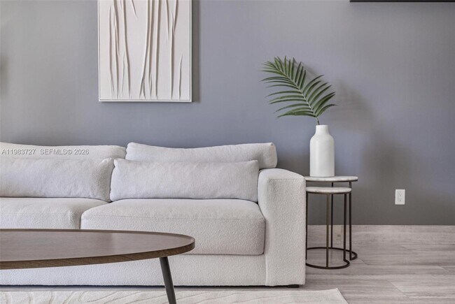 Photo - 1300 Brickell Bay Dr Unit 1102