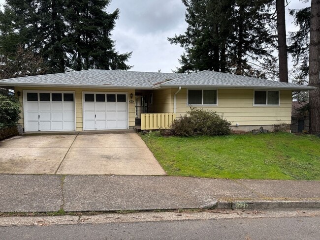 Building Photo - Updated 2 bedroom 1 bathroom house in Eugene!