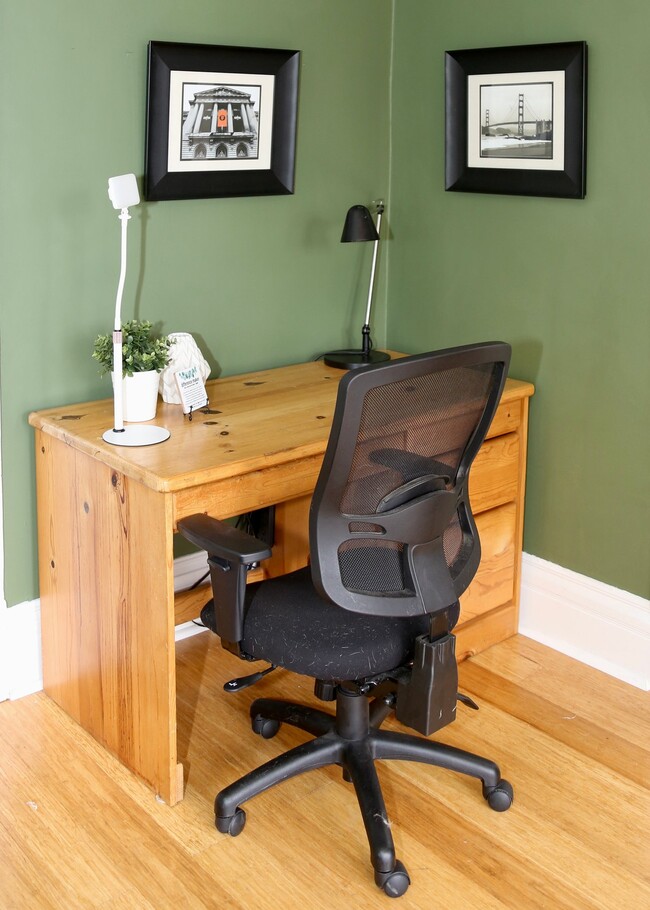 Photo - 748 Kansas St