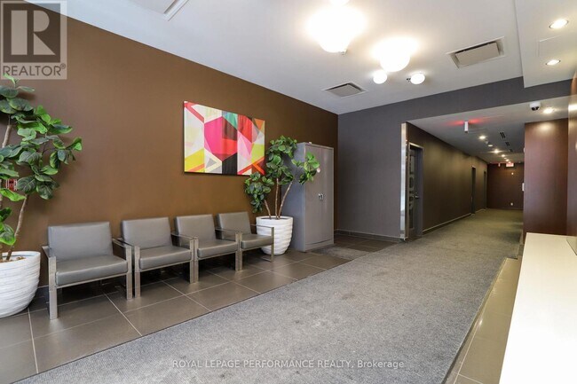 Photo - 340 McLeod St Unité 113