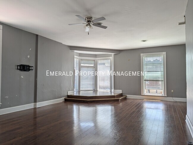 Photo - 514 E State St Unit 1