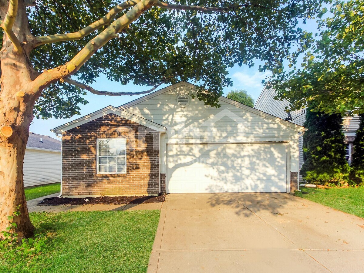 Photo - 1757 Blue Grass Pky